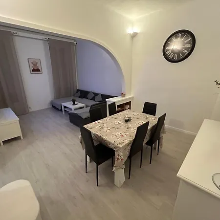 Grand T3 Proche Gare Apartment